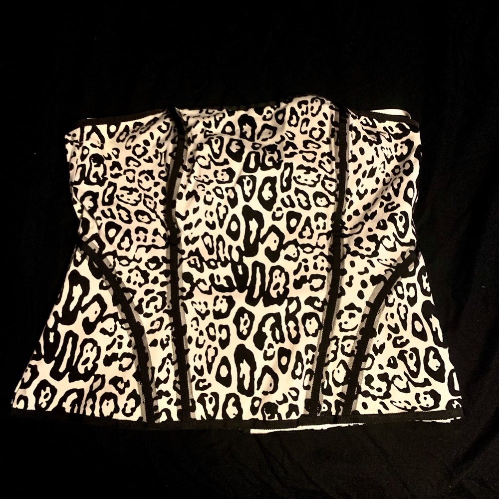 Women’s Snow Leopard corset